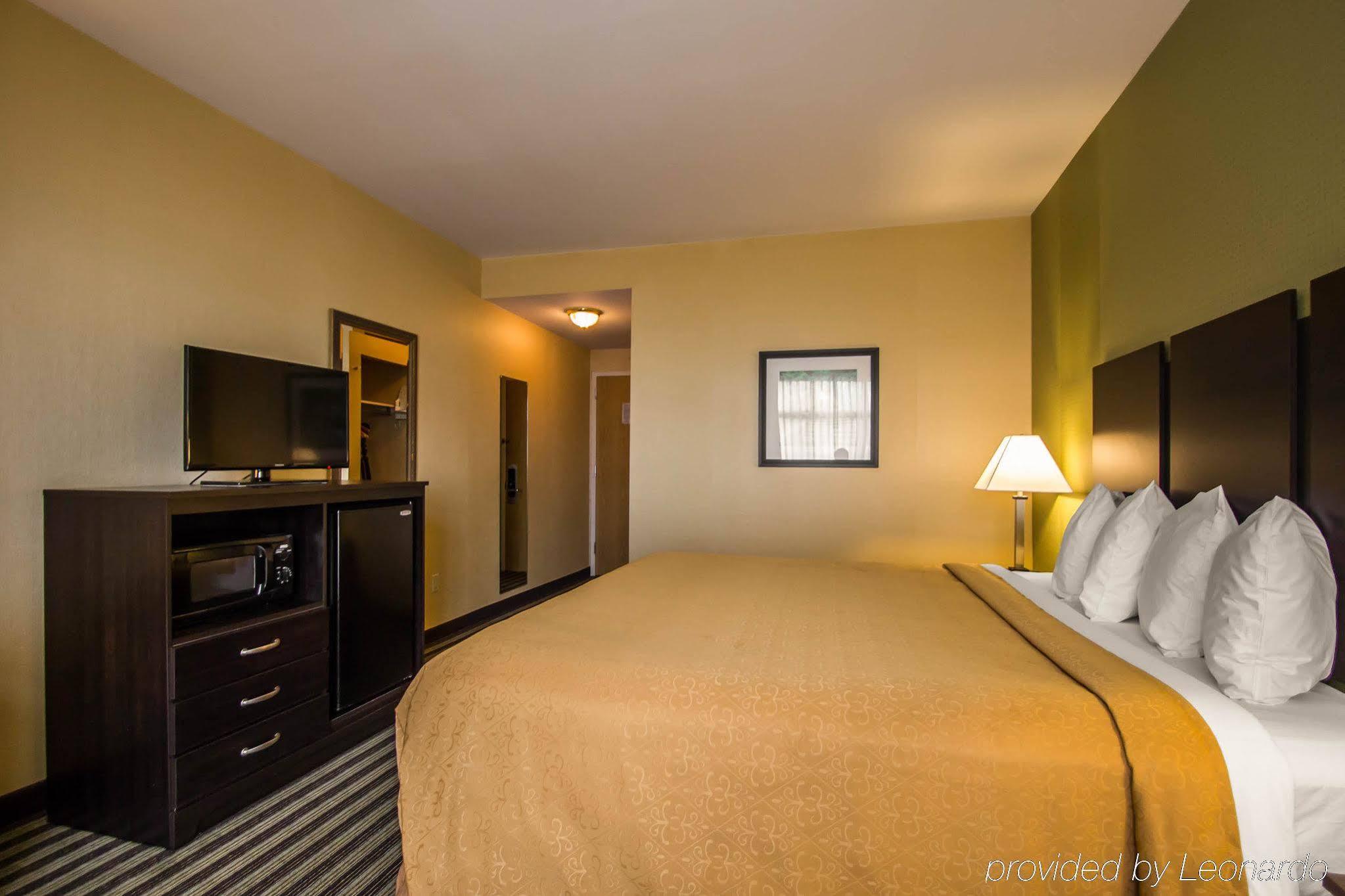 Quality Inn East Haven - New Haven Exterior foto